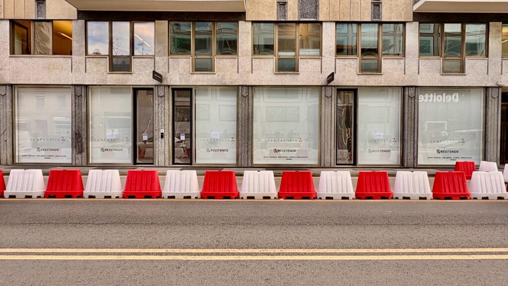 Resstende Solar Shading: Custom Design for SANTASOFIA27